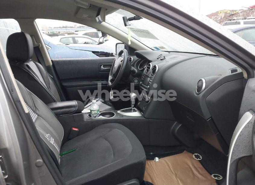 Photo 5 of 2015 Nissan Rogue SELECT S (VIN JN8AS5MV5FW759349)