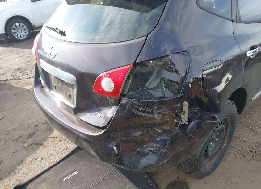 Photo 6 of 2015 Nissan Rogue SELECT S (VIN JN8AS5MV5FW765023)