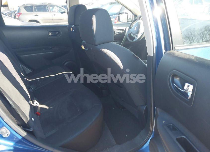 Photo 8 of 2010 Nissan Rogue S (VIN JN8AS5MV6AW131065)