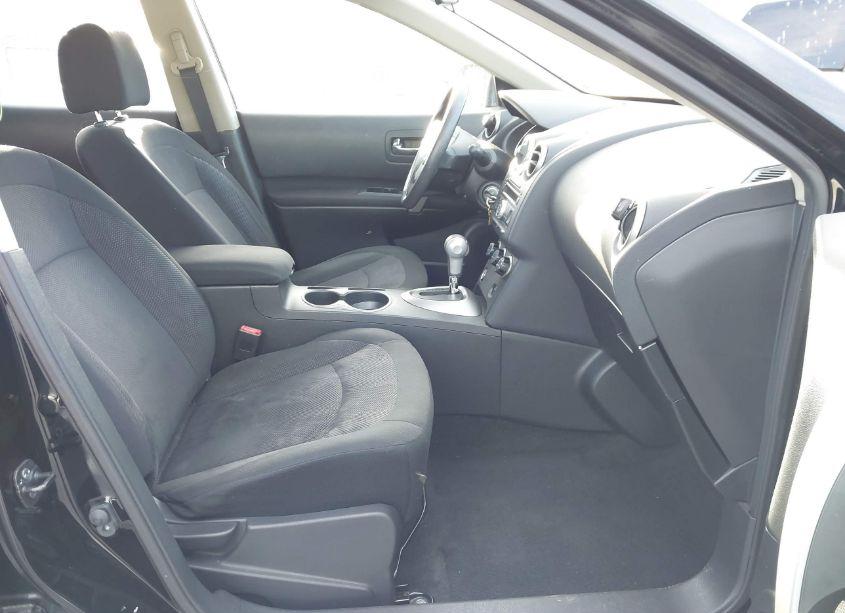 Photo 5 of 2011 Nissan Rogue S (VIN JN8AS5MV6BW262563)