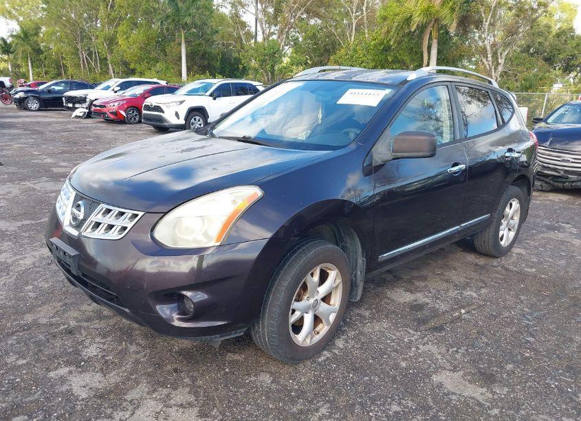 Photo 2 of 2011 Nissan Rogue SV (VIN JN8AS5MV6BW272199)