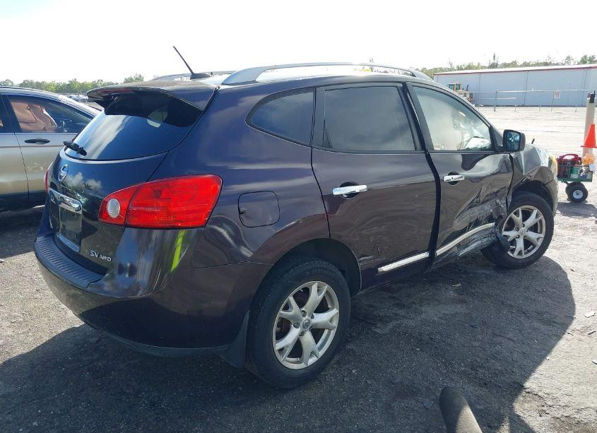 Photo 4 of 2011 Nissan Rogue SV (VIN JN8AS5MV6BW272199)