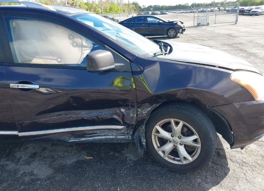 Photo 6 of 2011 Nissan Rogue SV (VIN JN8AS5MV6BW272199)