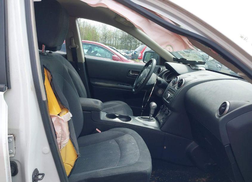 Photo 5 of 2011 Nissan Rogue S (VIN JN8AS5MV6BW284465)