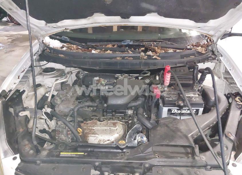 Photo 10 of 2011 Nissan Rogue SV (VIN JN8AS5MV6BW305671)