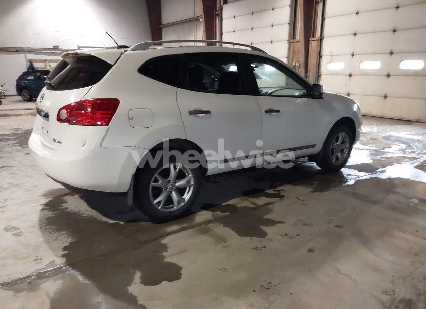 Photo 4 of 2011 Nissan Rogue SV (VIN JN8AS5MV6BW305671)