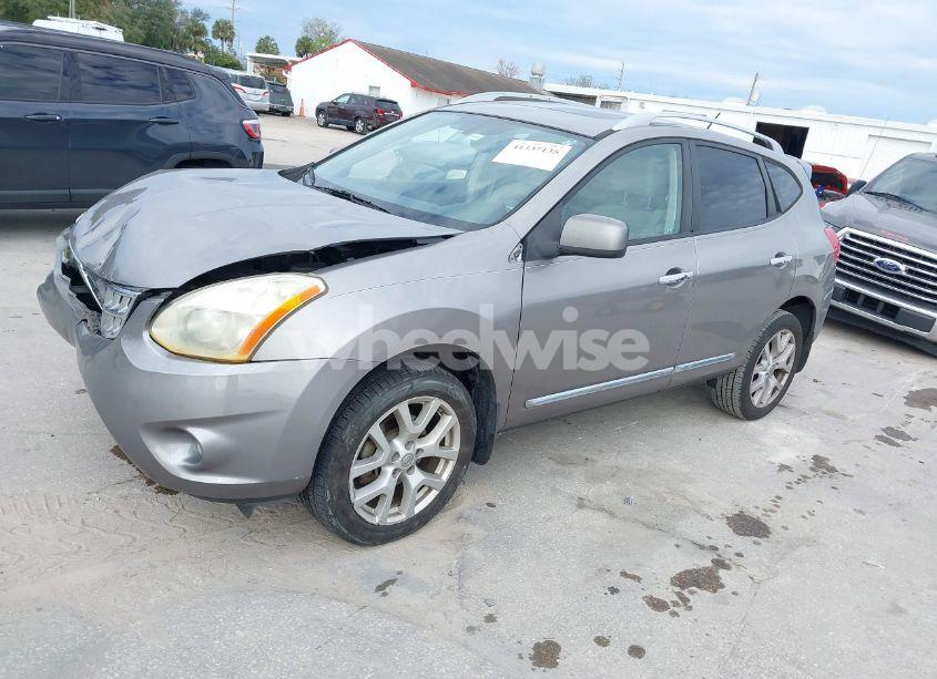 Photo 2 of 2011 Nissan Rogue SV (VIN JN8AS5MV6BW311535)