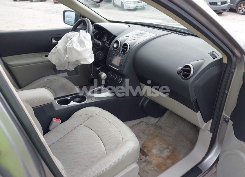 Photo 5 of 2011 Nissan Rogue SV (VIN JN8AS5MV6BW311535)