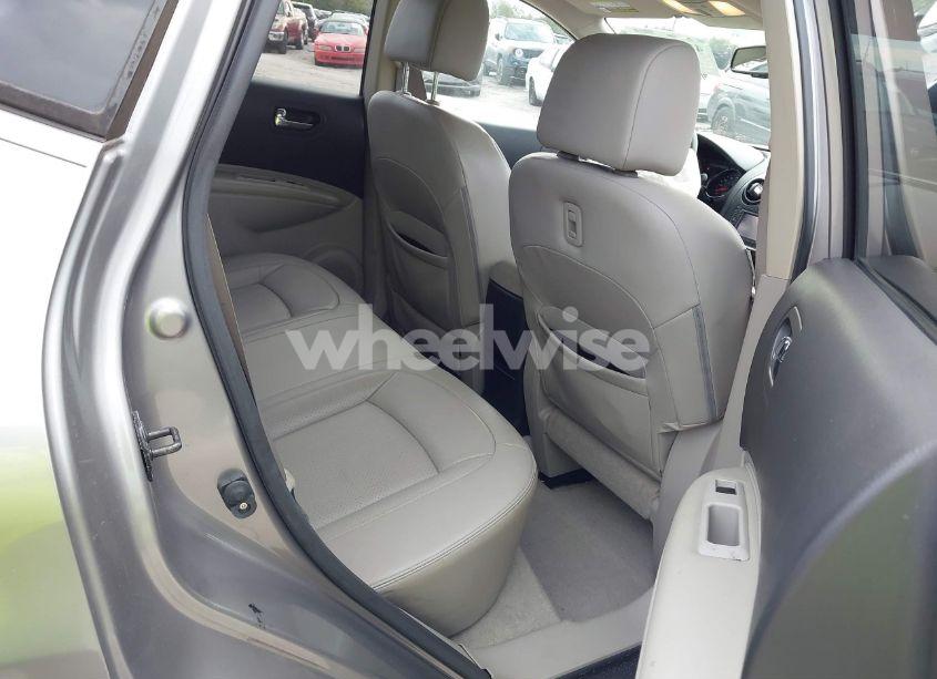Photo 8 of 2011 Nissan Rogue SV (VIN JN8AS5MV6BW311535)
