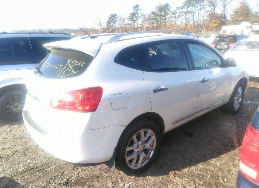 Photo 4 of 2011 Nissan Rogue SV (VIN JN8AS5MV6BW315987)