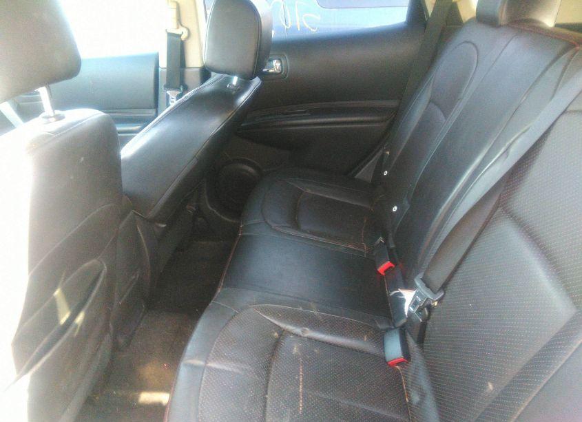 Photo 8 of 2011 Nissan Rogue SV (VIN JN8AS5MV6BW315987)