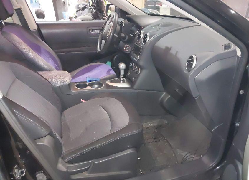 Photo 5 of 2011 Nissan Rogue SV (VIN JN8AS5MV6BW676717)