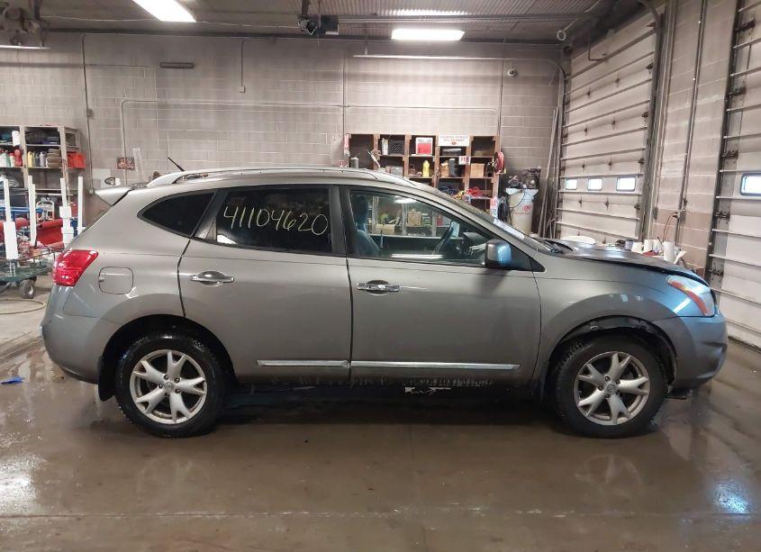 Photo 13 of 2011 Nissan Rogue SV (VIN JN8AS5MV6BW678676)