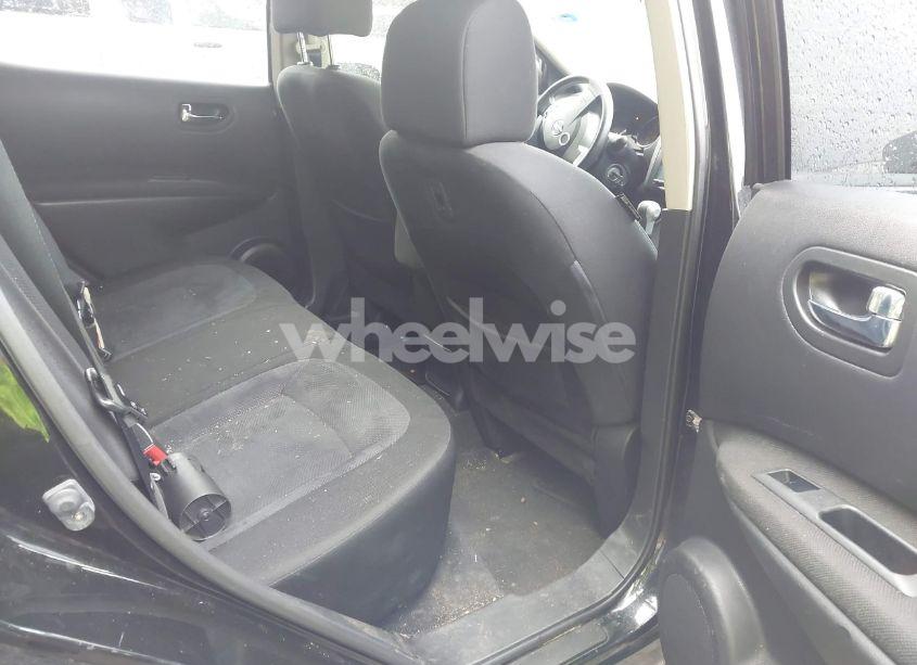 Photo 8 of 2011 Nissan Rogue S (VIN JN8AS5MV6BW690259)