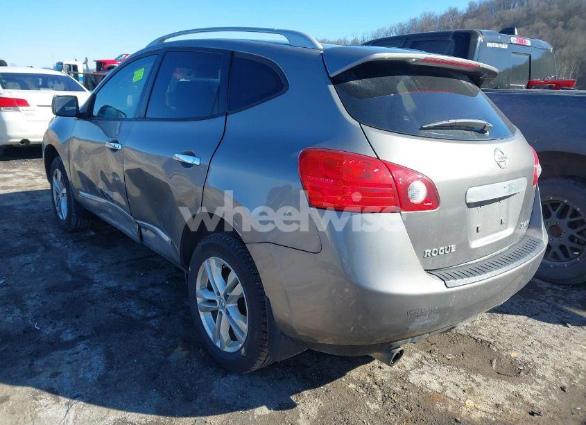 Photo 3 of 2012 Nissan Rogue SV (VIN JN8AS5MV6CW385393)