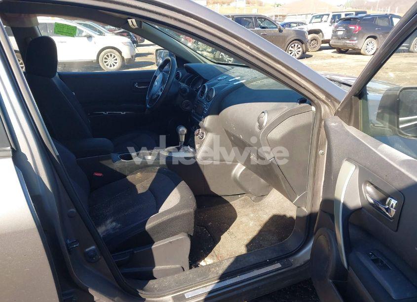 Photo 5 of 2012 Nissan Rogue SV (VIN JN8AS5MV6CW385393)