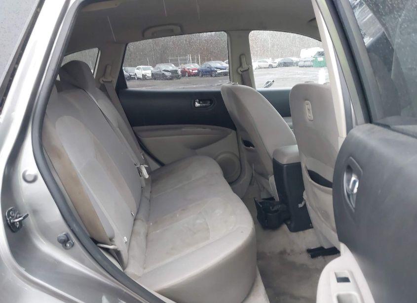 Photo 8 of 2012 Nissan Rogue S (VIN JN8AS5MV6CW399228)