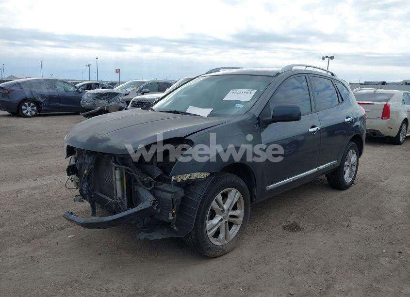 Photo 2 of 2012 Nissan Rogue SV (VIN JN8AS5MV6CW704193)