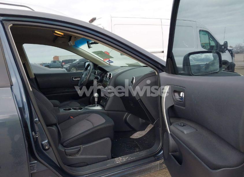 Photo 5 of 2012 Nissan Rogue SV (VIN JN8AS5MV6CW704193)