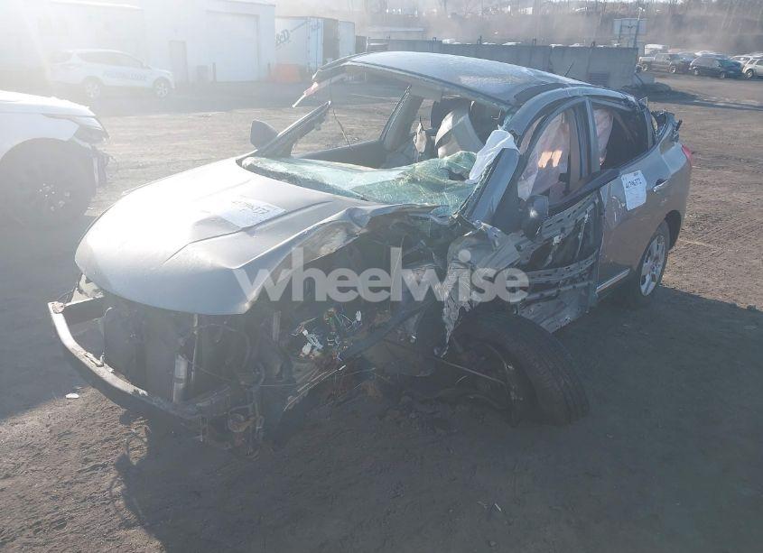 Photo 2 of 2012 Nissan Rogue S (VIN JN8AS5MV6CW704646)