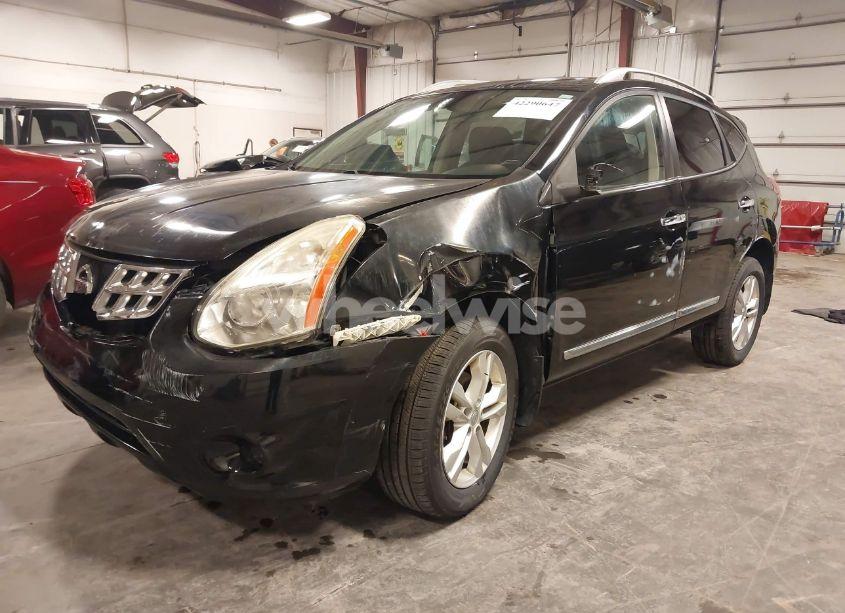 Photo 2 of 2012 Nissan Rogue SV (VIN JN8AS5MV6CW711791)