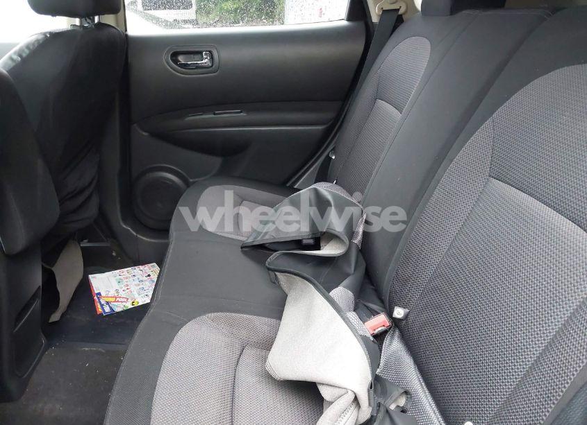 Photo 8 of 2012 Nissan Rogue SV (VIN JN8AS5MV6CW717073)