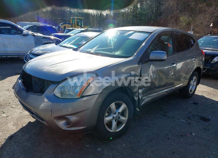 Photo 2 of 2013 Nissan Rogue S (VIN JN8AS5MV6DW118529)