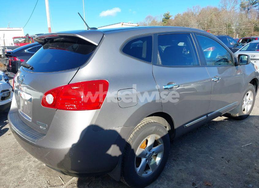 Photo 4 of 2013 Nissan Rogue S (VIN JN8AS5MV6DW118529)