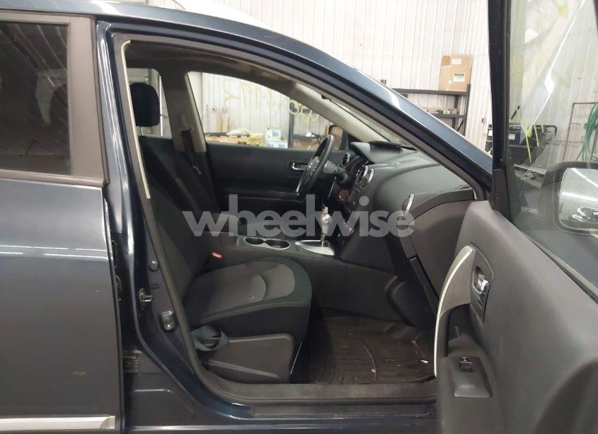 Photo 5 of 2013 Nissan Rogue SV (VIN JN8AS5MV6DW122967)