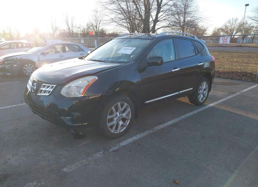 Photo 2 of 2013 Nissan Rogue SV W/SL PKG (VIN JN8AS5MV6DW138537)