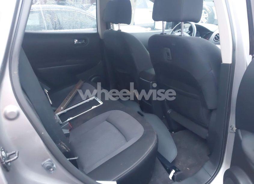 Photo 8 of 2013 Nissan Rogue SV (VIN JN8AS5MV6DW140045)