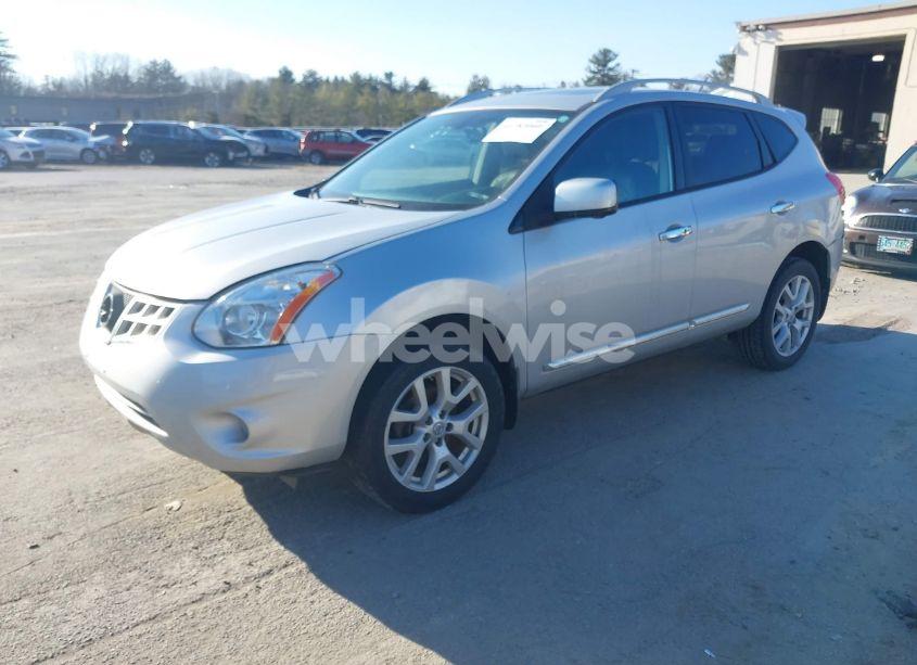 Photo 2 of 2013 Nissan Rogue SV W/SL PKG (VIN JN8AS5MV6DW144953)