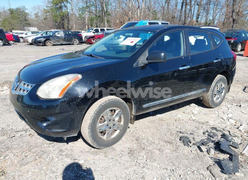 Photo 2 of 2013 Nissan Rogue S (VIN JN8AS5MV6DW603978)