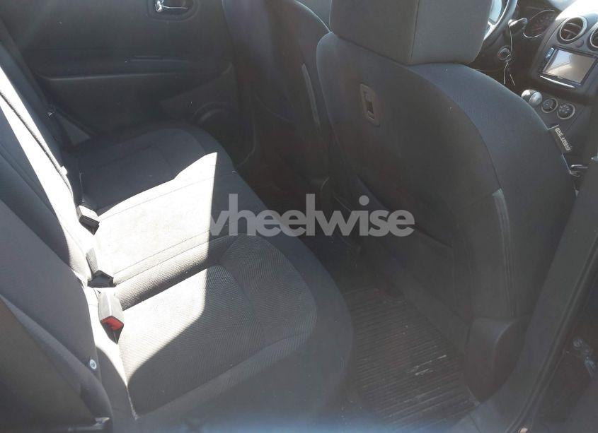 Photo 8 of 2013 Nissan Rogue S (VIN JN8AS5MV6DW603978)