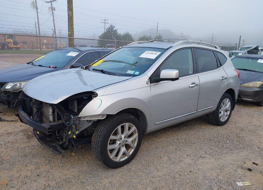 Photo 2 of 2013 Nissan Rogue SV W/SL PKG (VIN JN8AS5MV6DW612535)