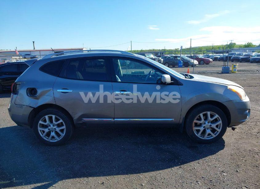 Photo 13 of 2013 Nissan Rogue SV W/SL PKG (VIN JN8AS5MV6DW626385)