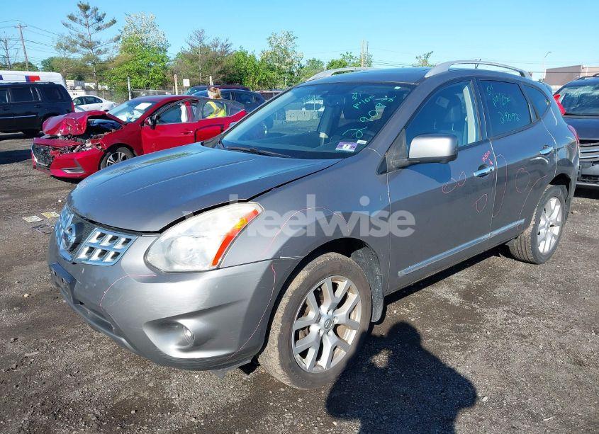 Photo 2 of 2013 Nissan Rogue SV W/SL PKG (VIN JN8AS5MV6DW626385)