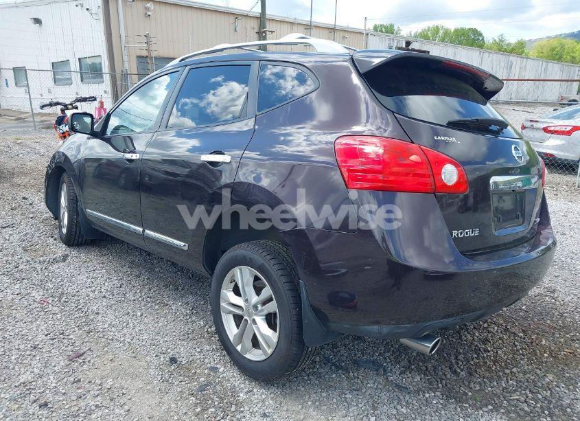 Photo 3 of 2013 Nissan Rogue SV (VIN JN8AS5MV6DW632610)