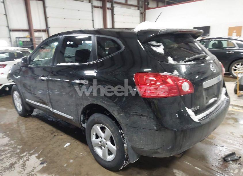 Photo 3 of 2013 Nissan Rogue S (VIN JN8AS5MV6DW635555)