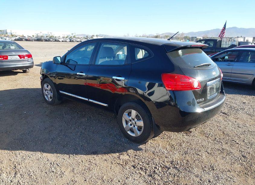 Photo 3 of 2013 Nissan Rogue S (VIN JN8AS5MV6DW646166)