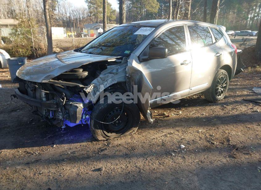 Photo 2 of 2013 Nissan Rogue S (VIN JN8AS5MV6DW647298)