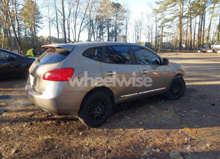 Photo 4 of 2013 Nissan Rogue S (VIN JN8AS5MV6DW647298)