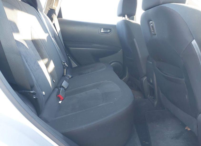 Photo 8 of 2014 Nissan Rogue SELECT S (VIN JN8AS5MV6EW707095)