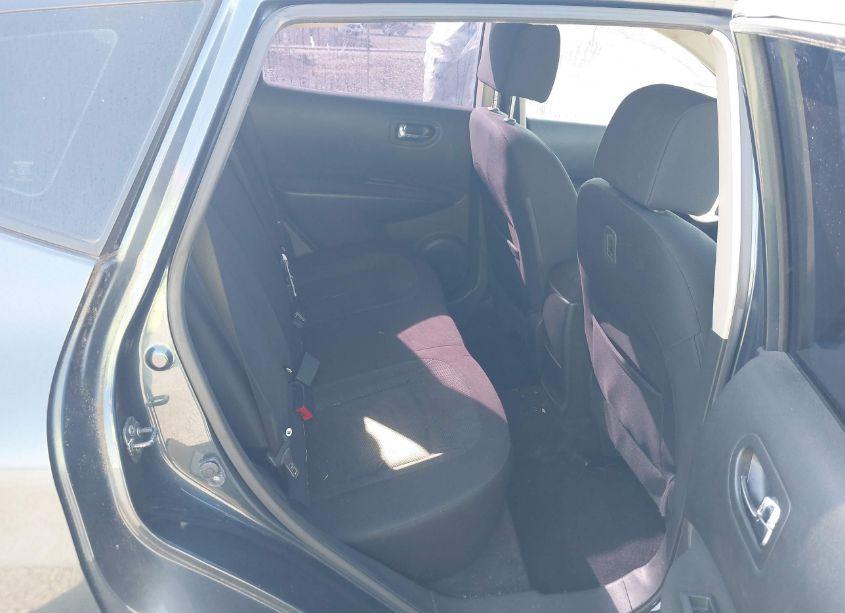 Photo 8 of 2014 Nissan Rogue SELECT S (VIN JN8AS5MV6EW713463)