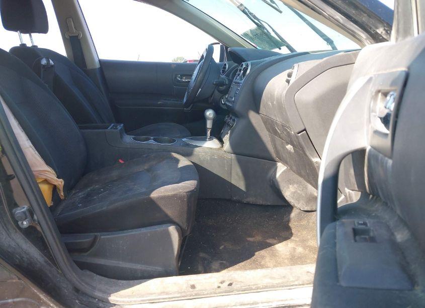 Photo 5 of 2014 Nissan Rogue SELECT S (VIN JN8AS5MV6EW721384)