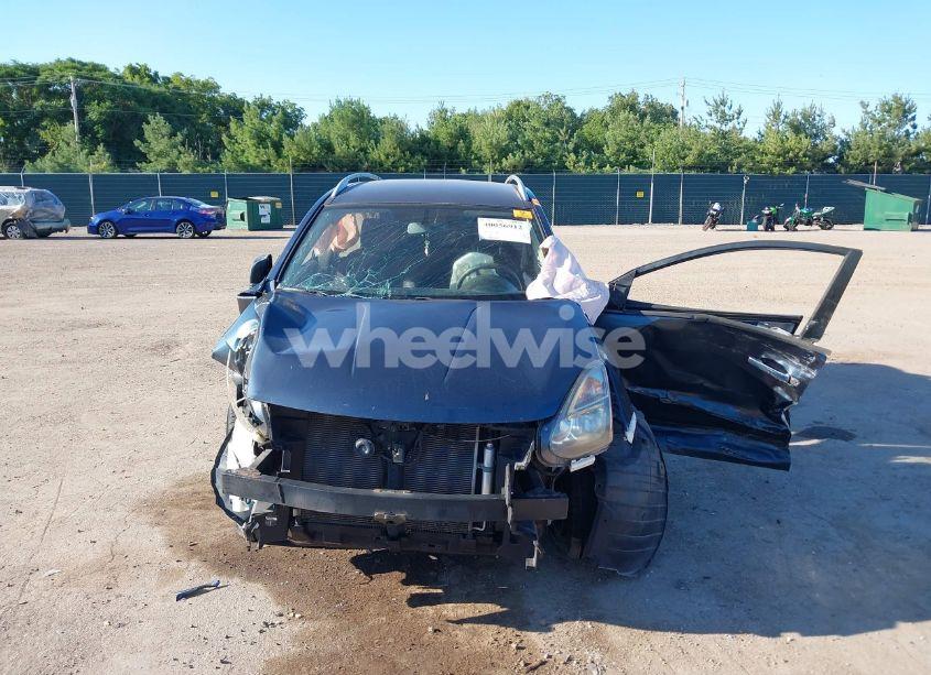 Photo 12 of 2015 Nissan Rogue SELECT S (VIN JN8AS5MV6FW250886)