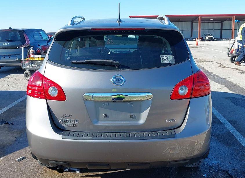 Photo 16 of 2015 Nissan Rogue SELECT S (VIN JN8AS5MV6FW253769)