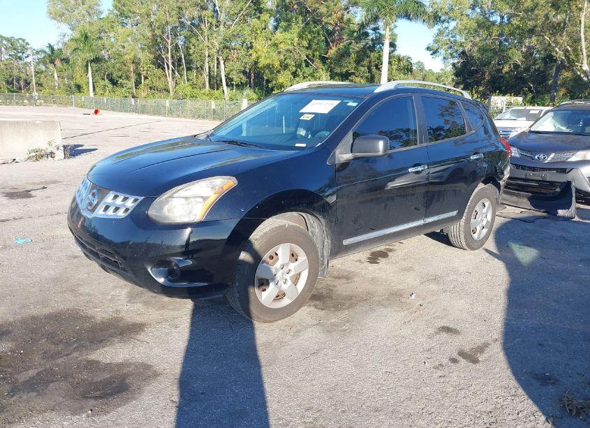 Photo 2 of 2015 Nissan Rogue SELECT S (VIN JN8AS5MV6FW753608)