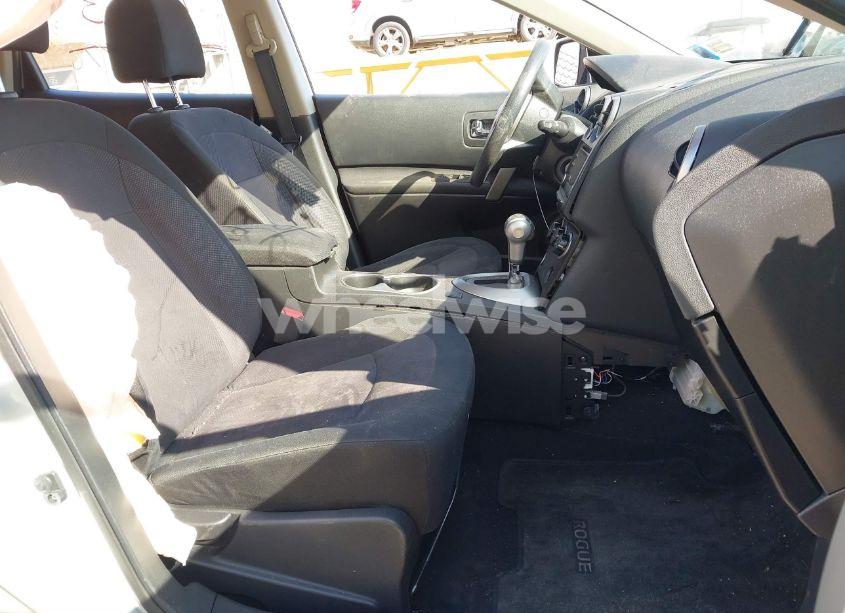 Photo 5 of 2015 Nissan Rogue SELECT S (VIN JN8AS5MV6FW759876)