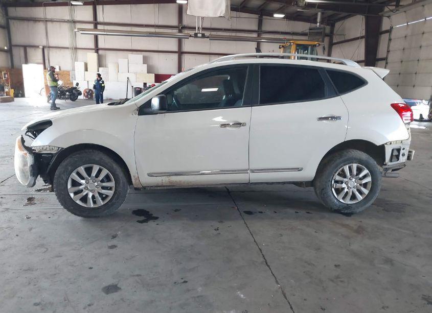 Photo 15 of 2015 Nissan Rogue SELECT S (VIN JN8AS5MV6FW761482)